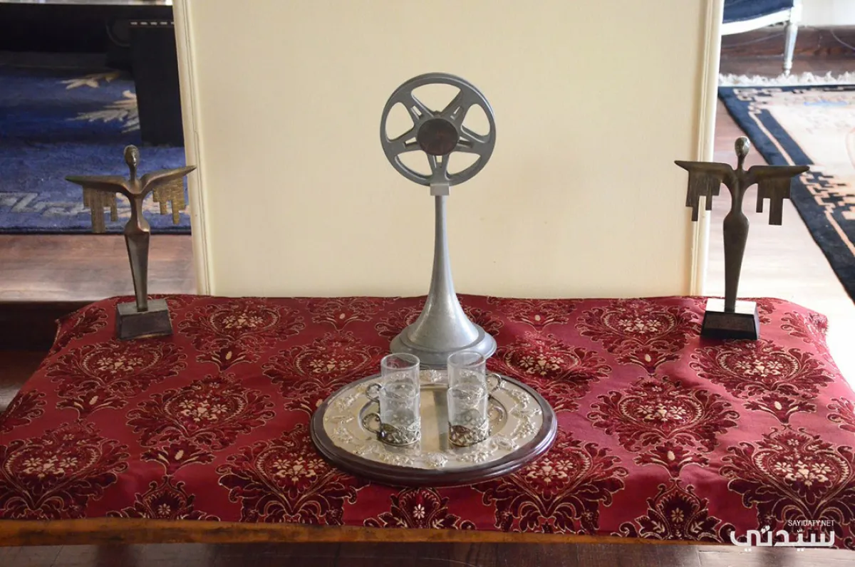 إحدى جوائز الفنانة مديحة كامل- الصورة خاصة بـ"سيدتي" - تصوير محمد العربي