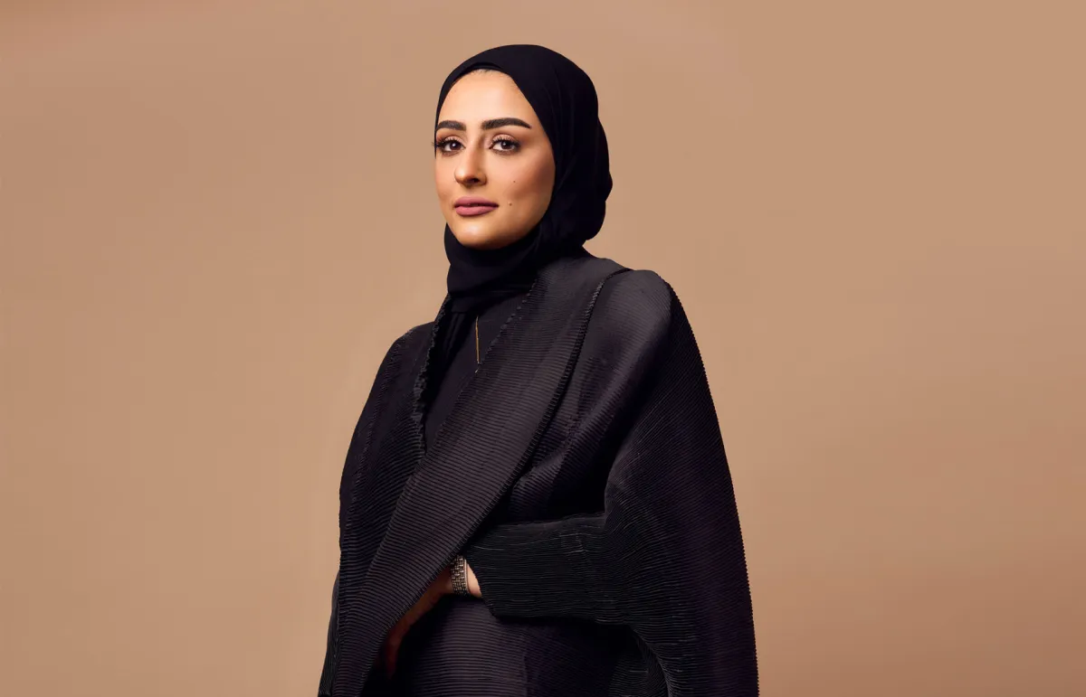 المصممة زهراء بنت علي: شخصيتي في الموضة مستوحاة من مرآة جدتي