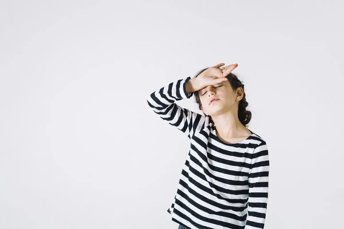 صورة لطفلة تشعر بالتعب