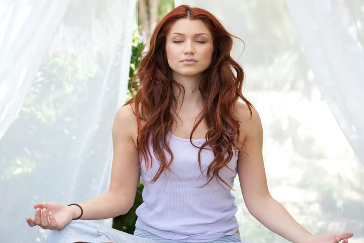 مارسي تمارين الاسترخاء لتعزيز هدوئك النفسي (المصدر: unsplash)