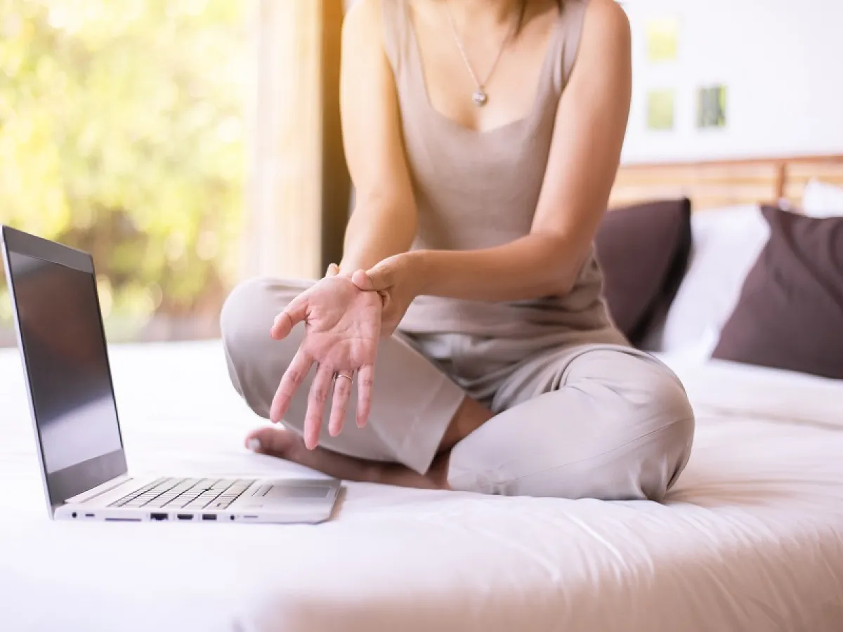 التهاب الأعصاب المحيطة هو مرض يصيب الأعصاب الطرفية ويؤدي إلى تغيرات في بنيتها (المصدر: Adobe.Stock)