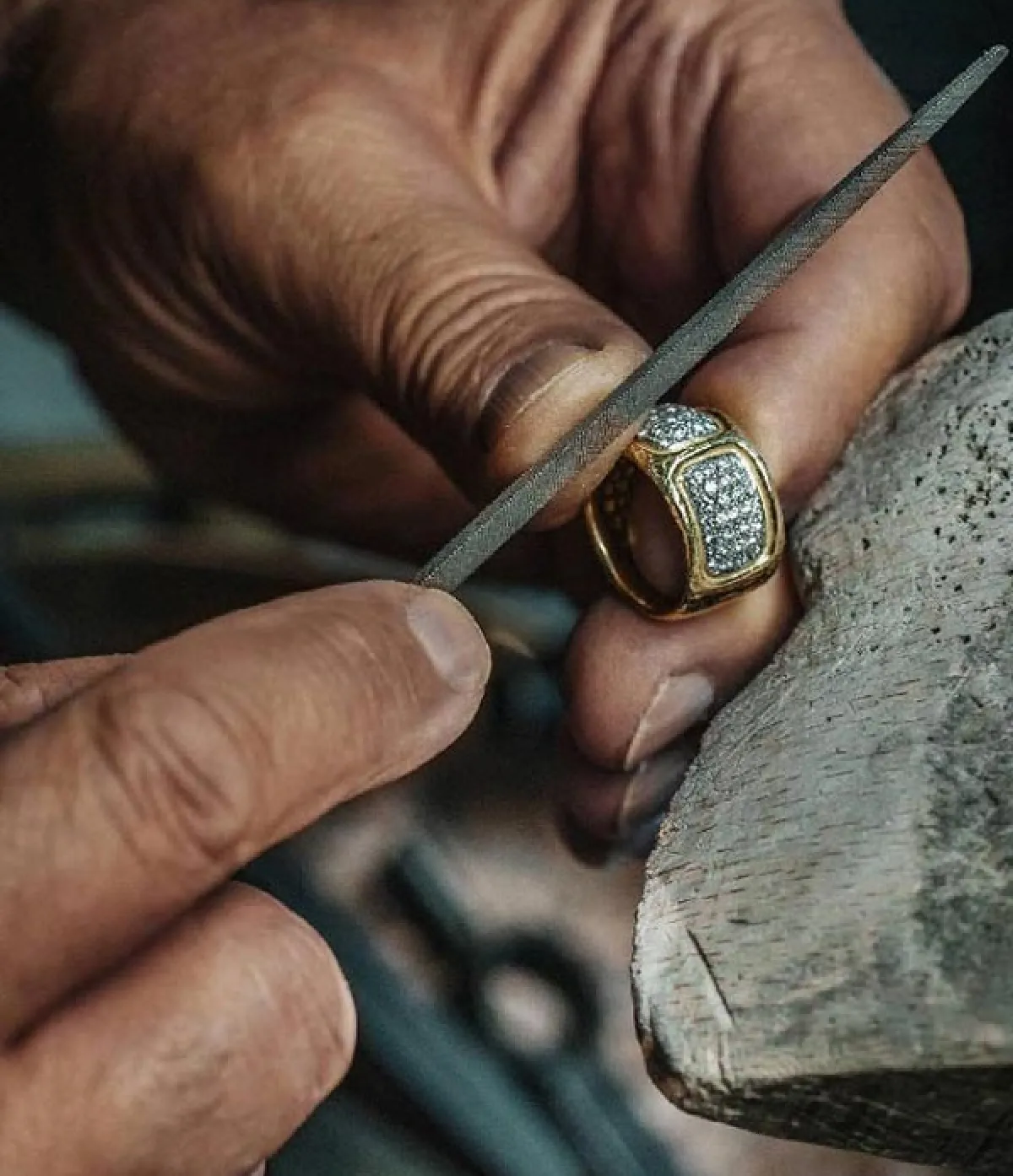 على مدار 7 قرون توارثت الأجيال في عائلة توريني العمل في الدار العريقة- الصورة من أرشيف وموقع دار توريني