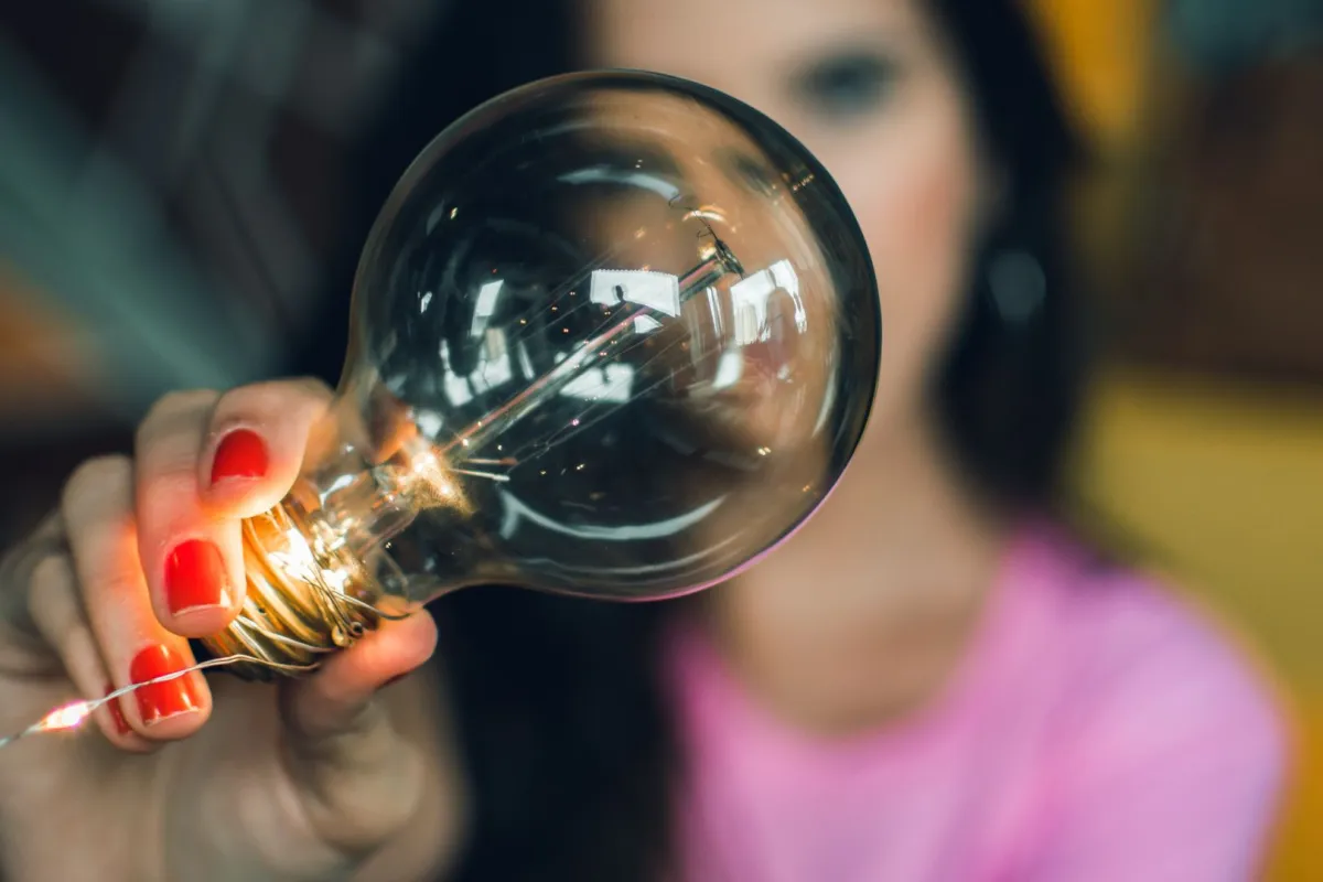 الإنسان العاقل الحكيم