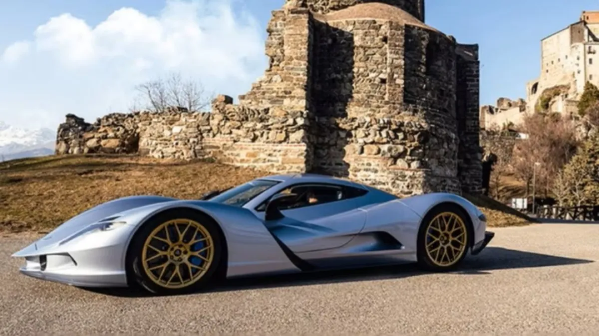 أسرع السيارات الكهربائية في العالم 2023