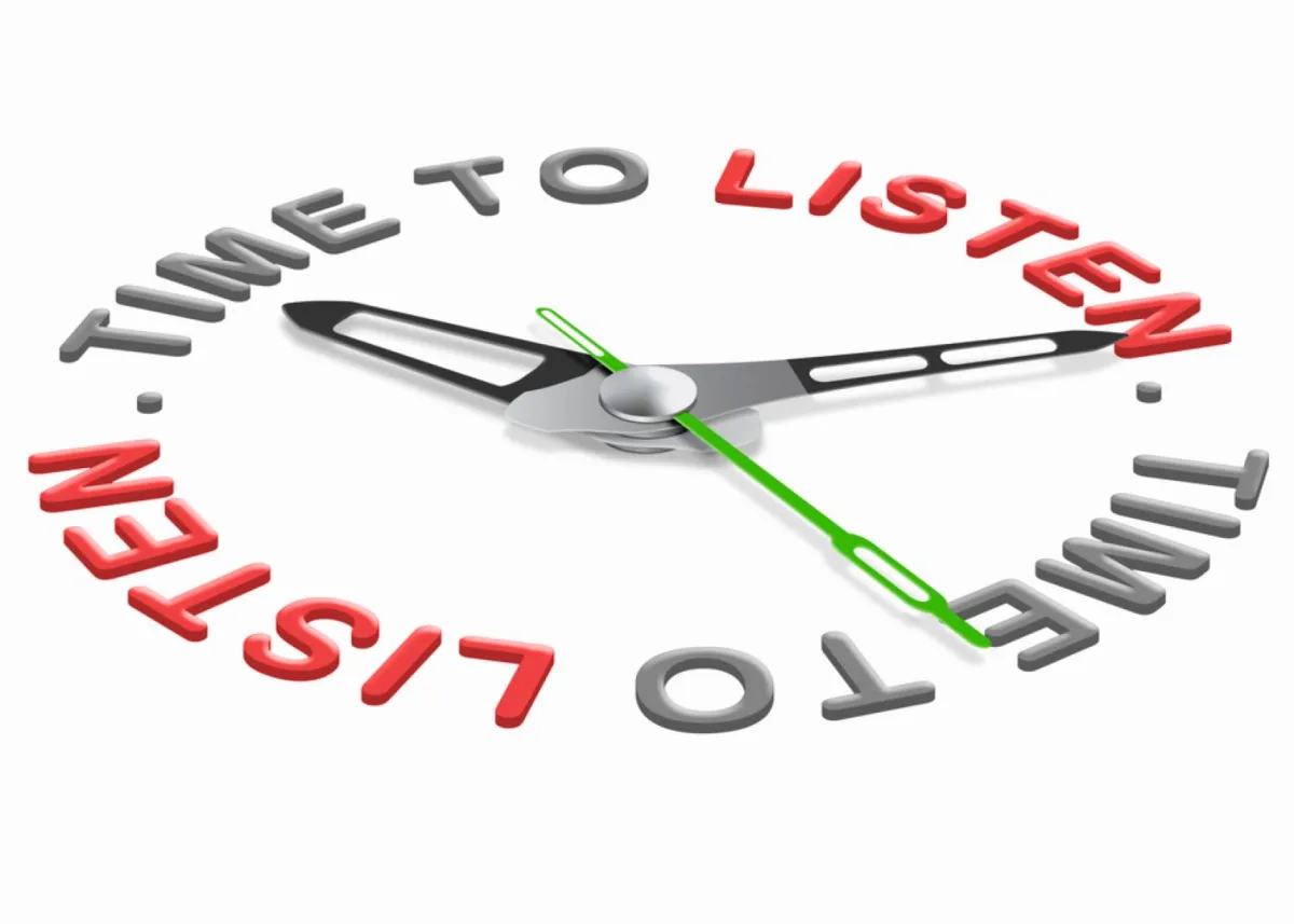 حسن الاستماع إلى حديث الغير