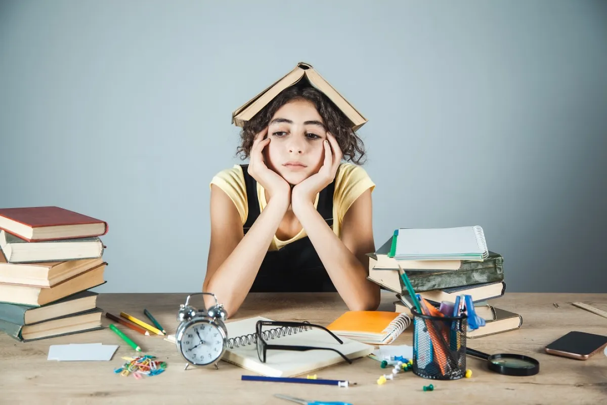 صورة لطالبة غير منظمة