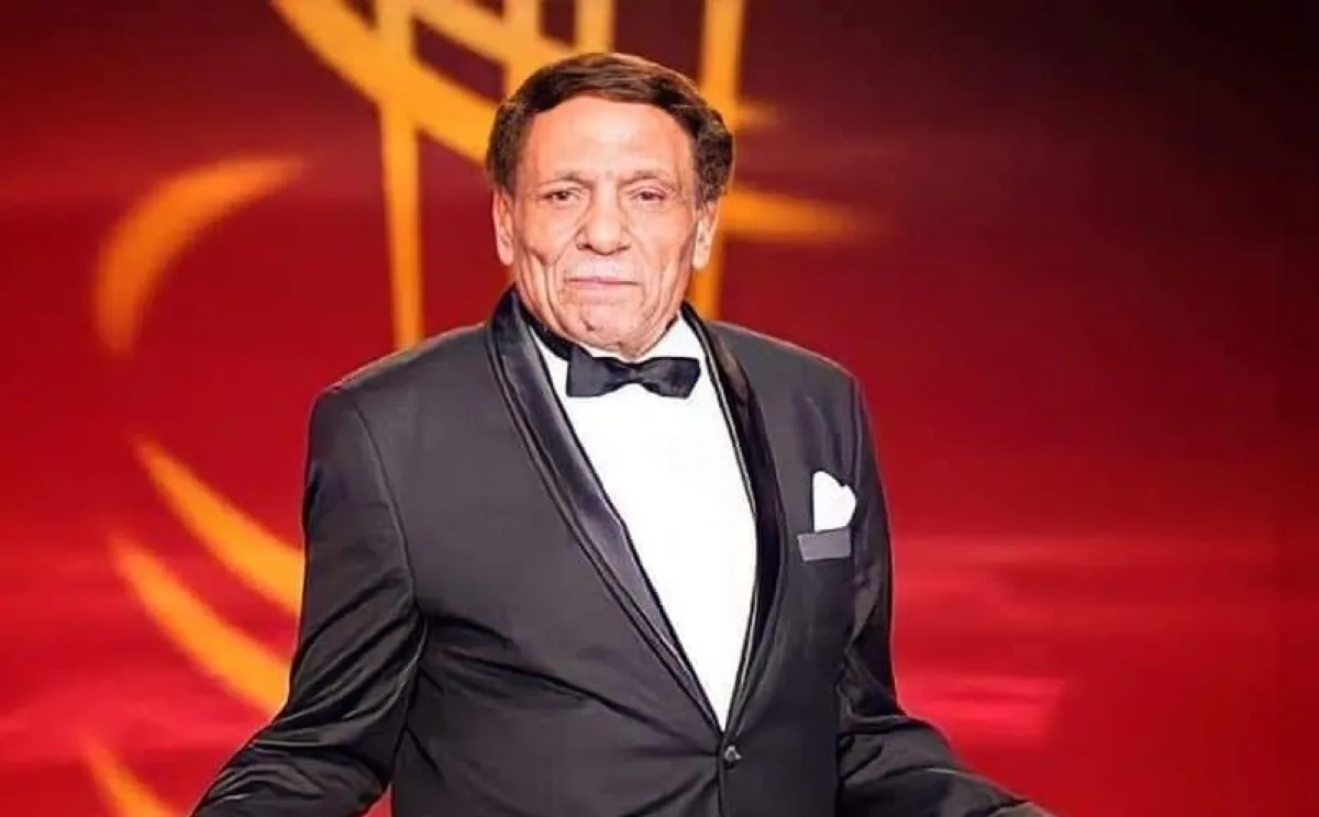 الفنان عادل إمام- الصورة من صفحته على "الفيسبوك"