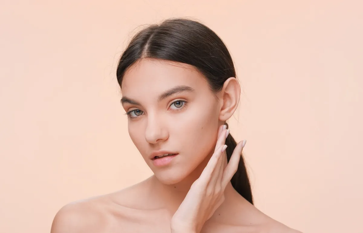 رفع عضلات الوجه بدون إبر أو كدمات Face Muscles Lift