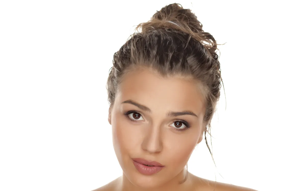 تسريحات شعر الكعكة المبللة