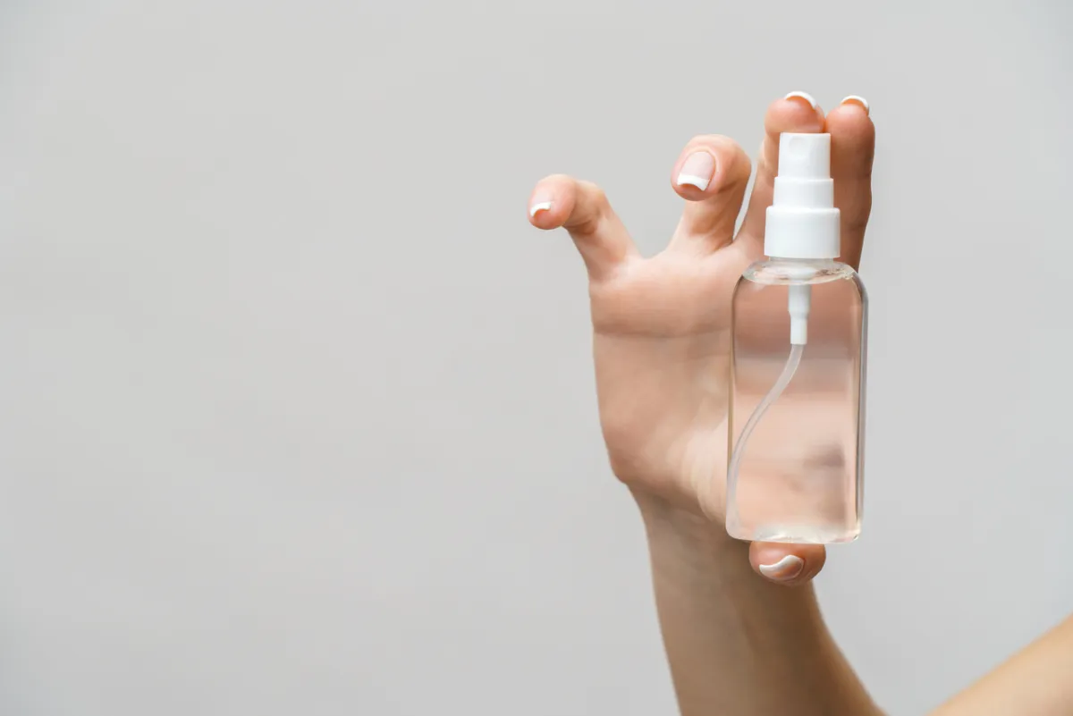 صورة معقم اليدين