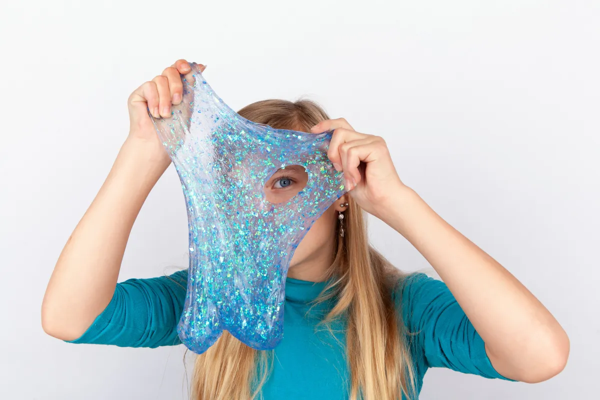 مادة السلايم (الصورة من AdobeStock)