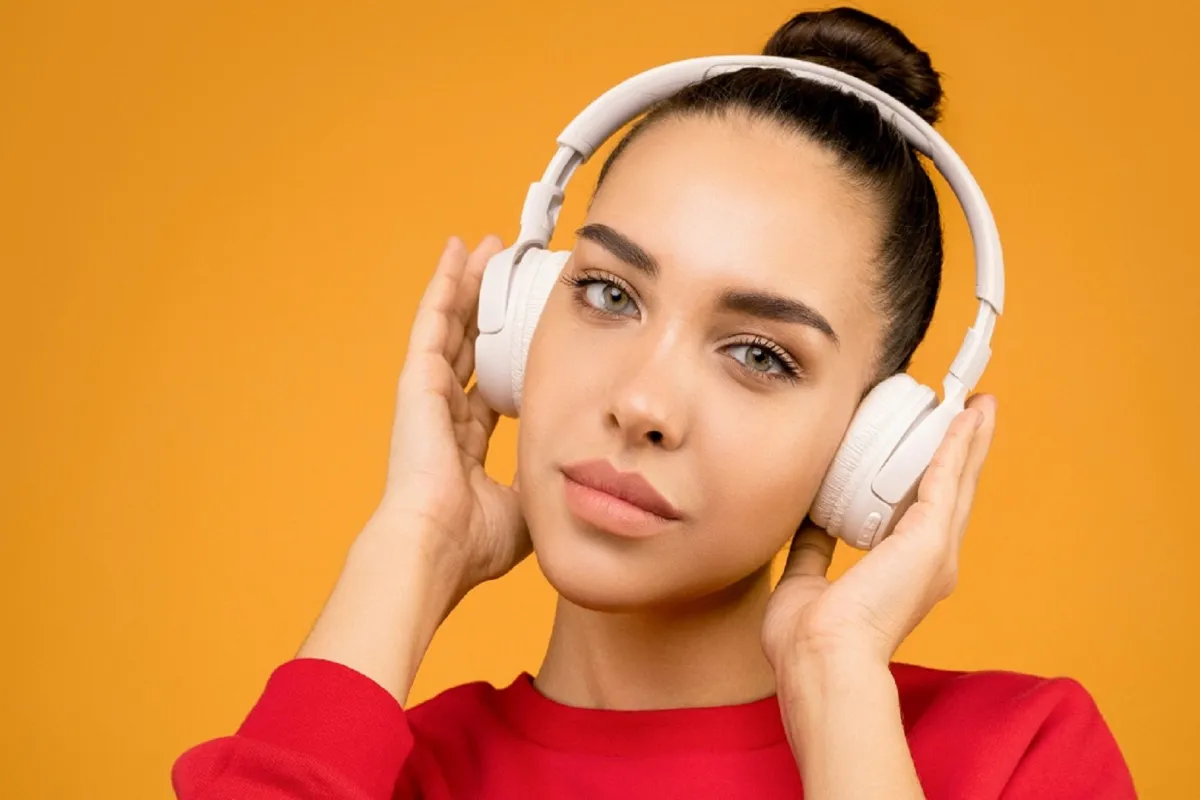 تأثير الموسيقى الحزينة على نفسيتك (المصدر: pexels)