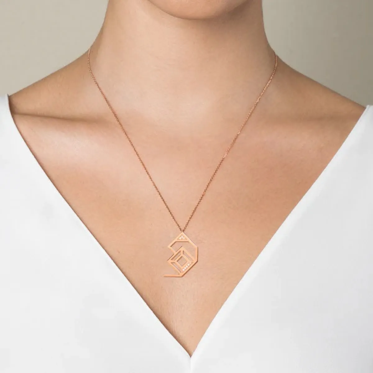 سلسلة Classic Letter من شمسة العبار  Shamsa Alabbar