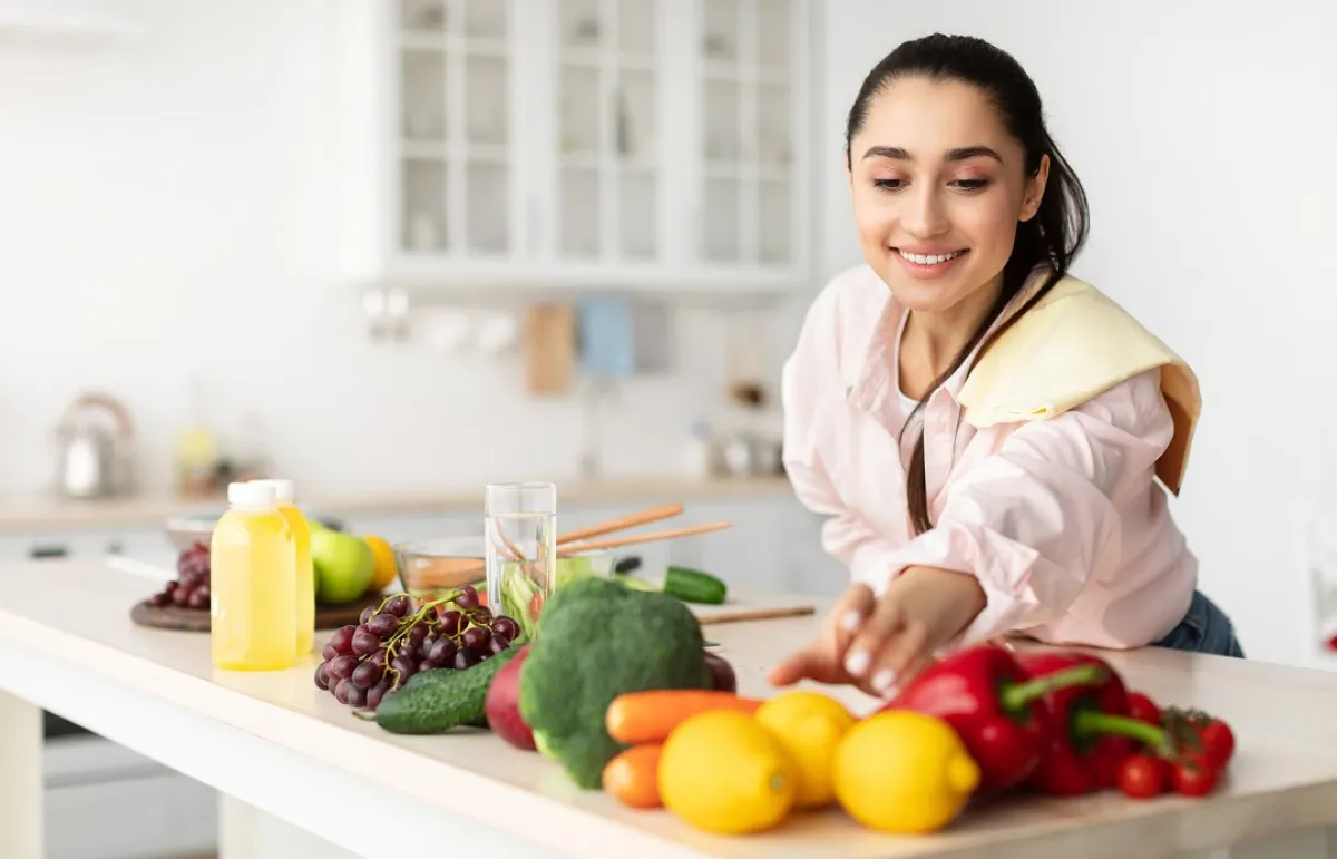 ما هي الطرق والاساليب لتقوية مناعة جسمكِ قبل حلول فصل الخريف؟ (المصدر: Shutterstock)