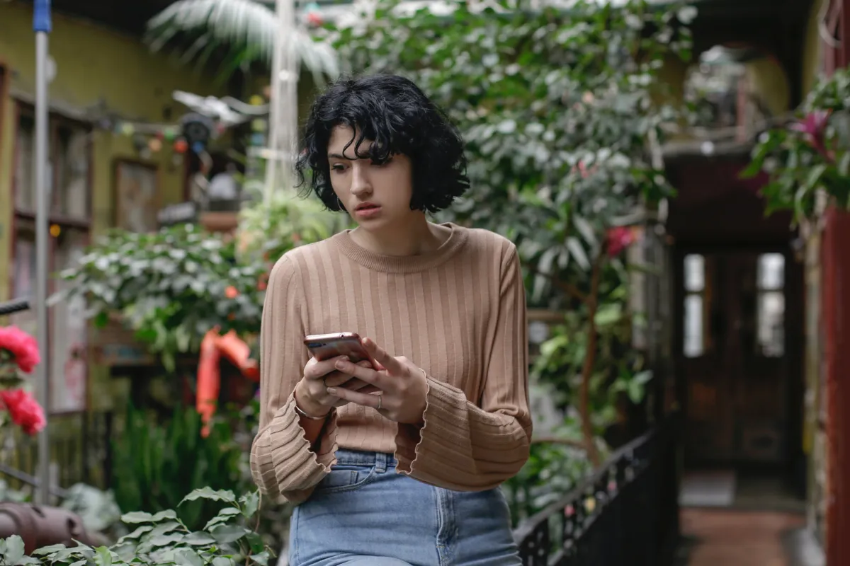 الفرق بين التفكير العاطفي والمنطقي