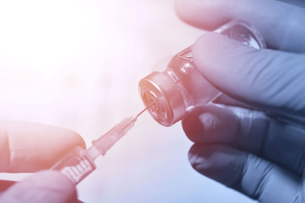 صورة تعبر عن أهمية تطعيم الأنفلونزا