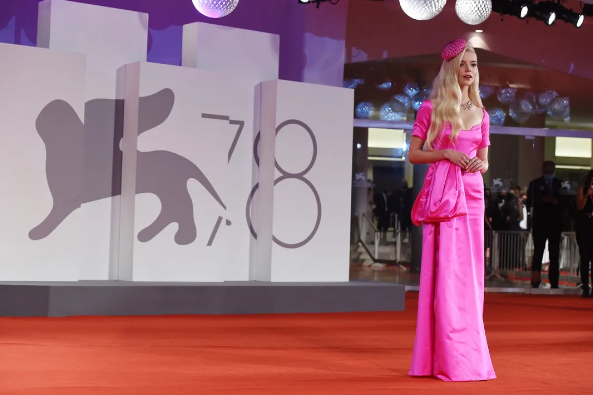 مهرجان البندقية السينمائي الدولي 2021، أنيا تايلور جوي Anya Taylor Joy ، (مصدر الصورة: Stefania D'Alessandro/Getty Images)