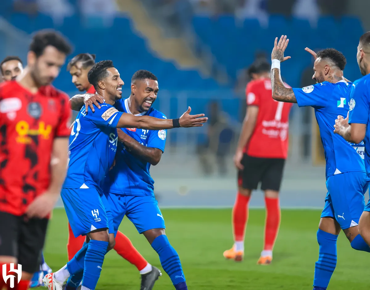 الهلال يتصدر دوري روشن السعودي بعد فوزه بسداسية أمام الرياض - الصورة من حساب النادي على إكس "تويتر سابقا"