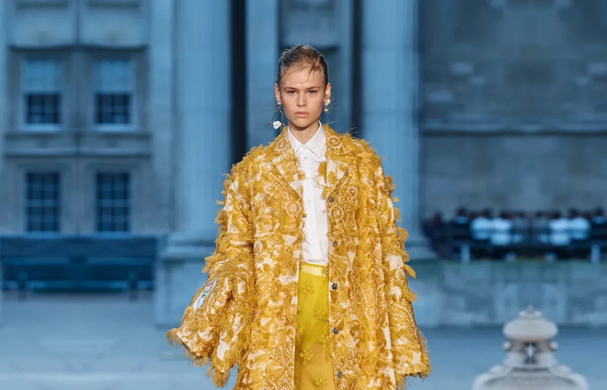 معطف من ماركة Erdem - الصورة من Launchmetrics/Spotlight ©