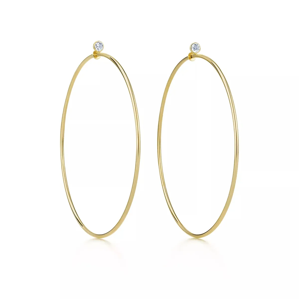 أقراط Diamond Hoop من ماركة Tiffany & Co