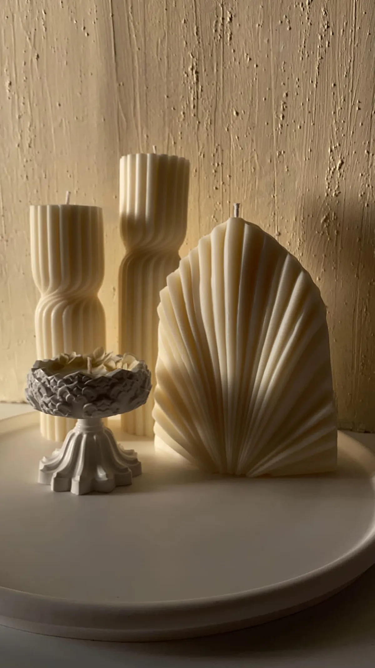 الشموع لتجميل ديكورات المنزل