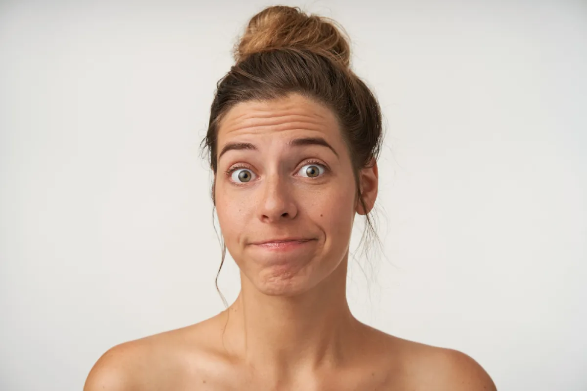 تجاعيد الجبهة و الفم- المصدر freepik