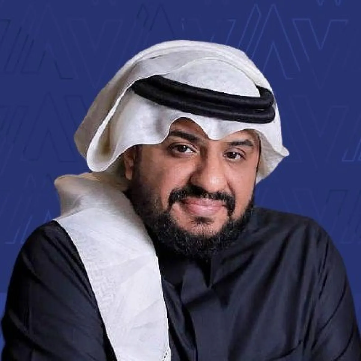 مستشار الأعمال عماد منشي