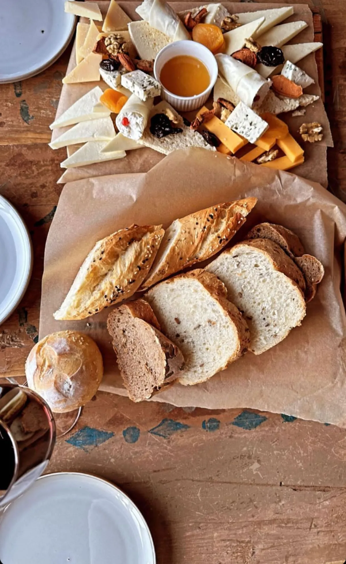 الوجهة تشتهر بتعدد صنوف الجبن 