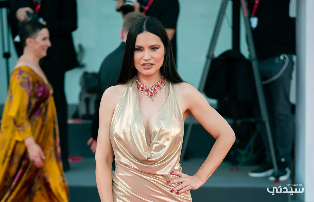 أدريانا ليما Adriana Lima  في مهرجان فينيسيا السينمائي- تصوير يوسف بوهوش