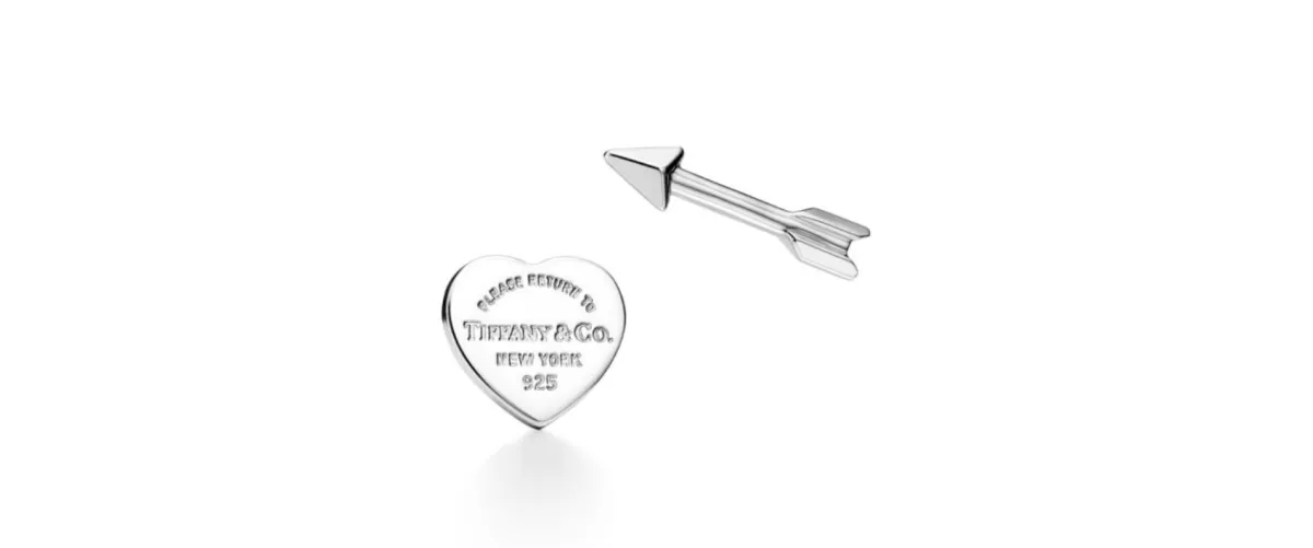 أقراط Lovestruck Heart Tag & Arrow من تيفاني أند كو Tiffany & Co