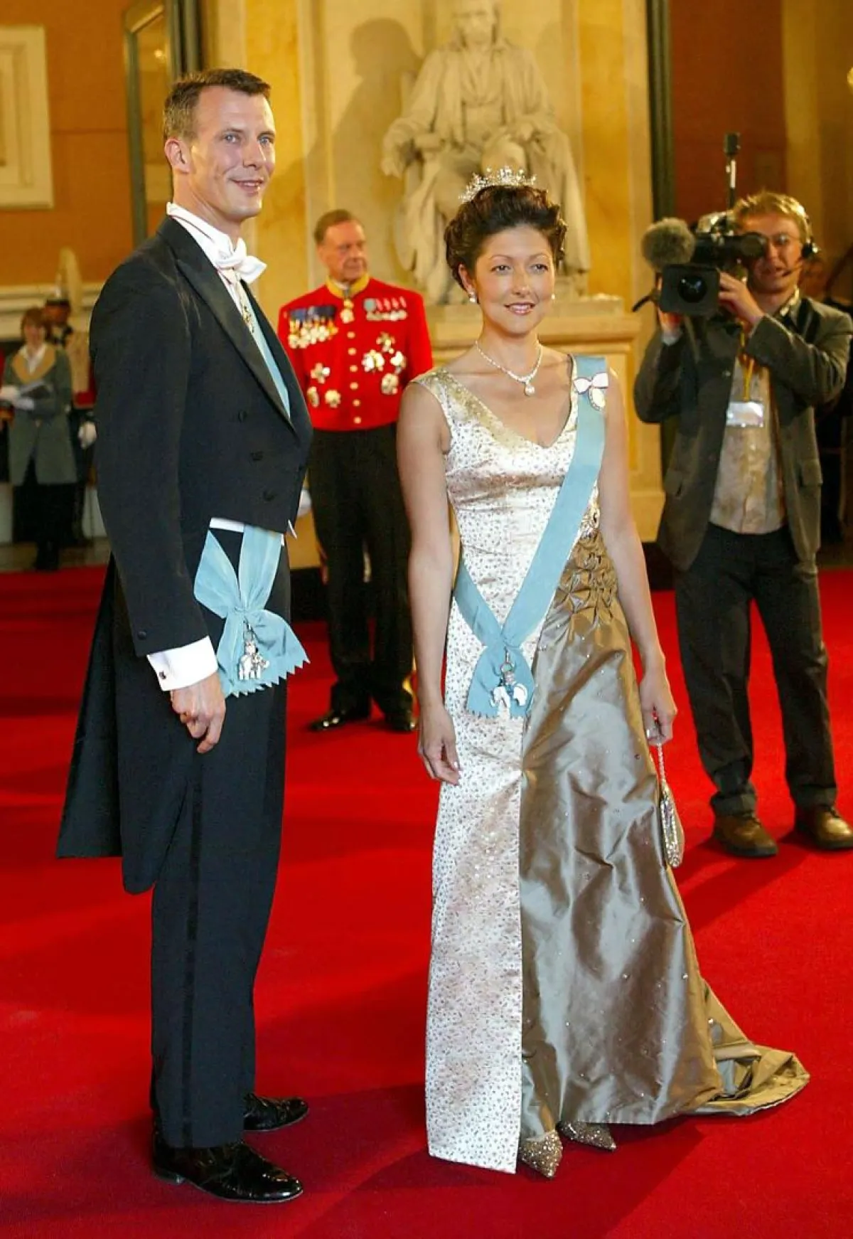 الأمير يواكيم وزوجته ألكساندرا (Prince Joachim and his wife Alexandra). مصدر الصورة: JULIAN ANDREWS / POOL / AFP