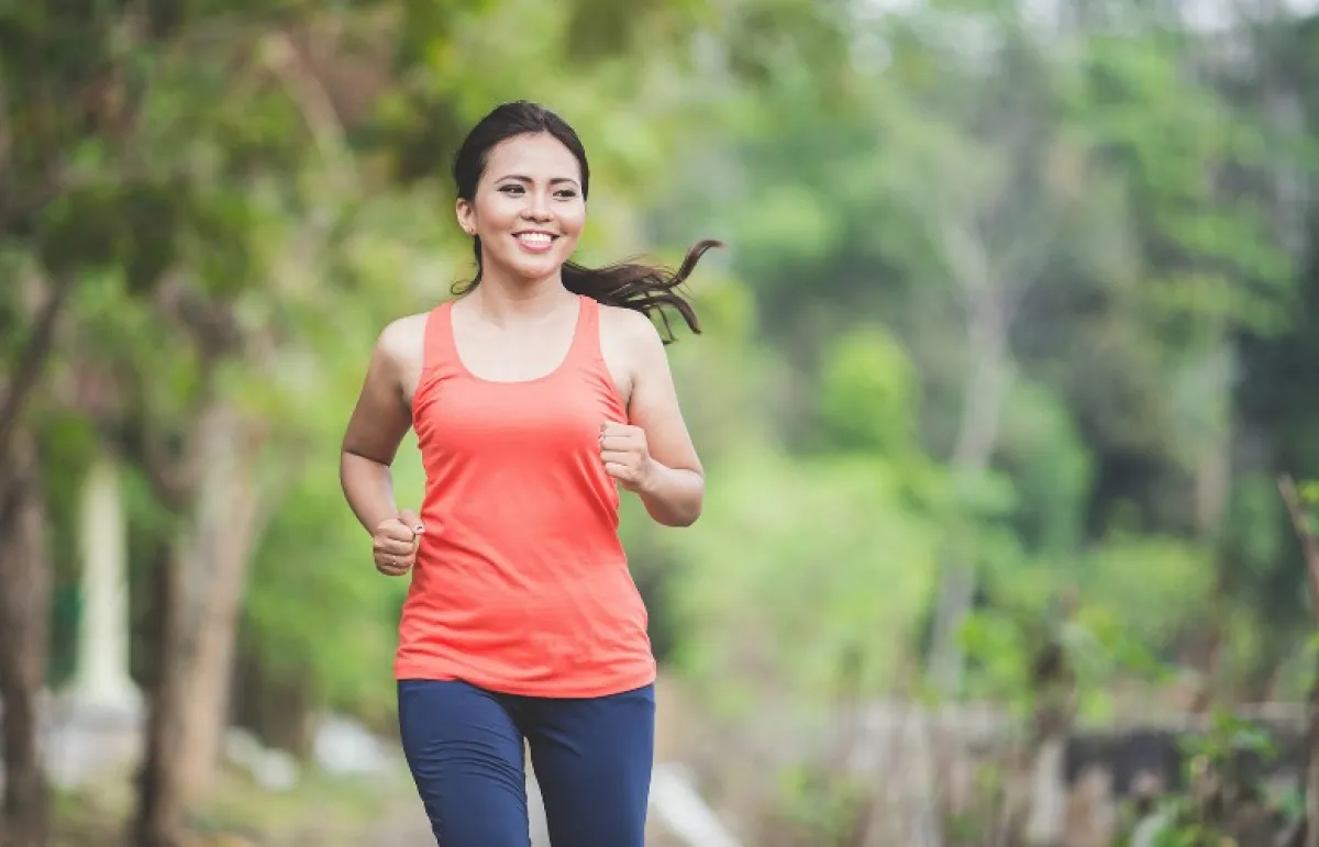 احرصي على ممارسة رياضة المشي (المصدر: Shutterstock)