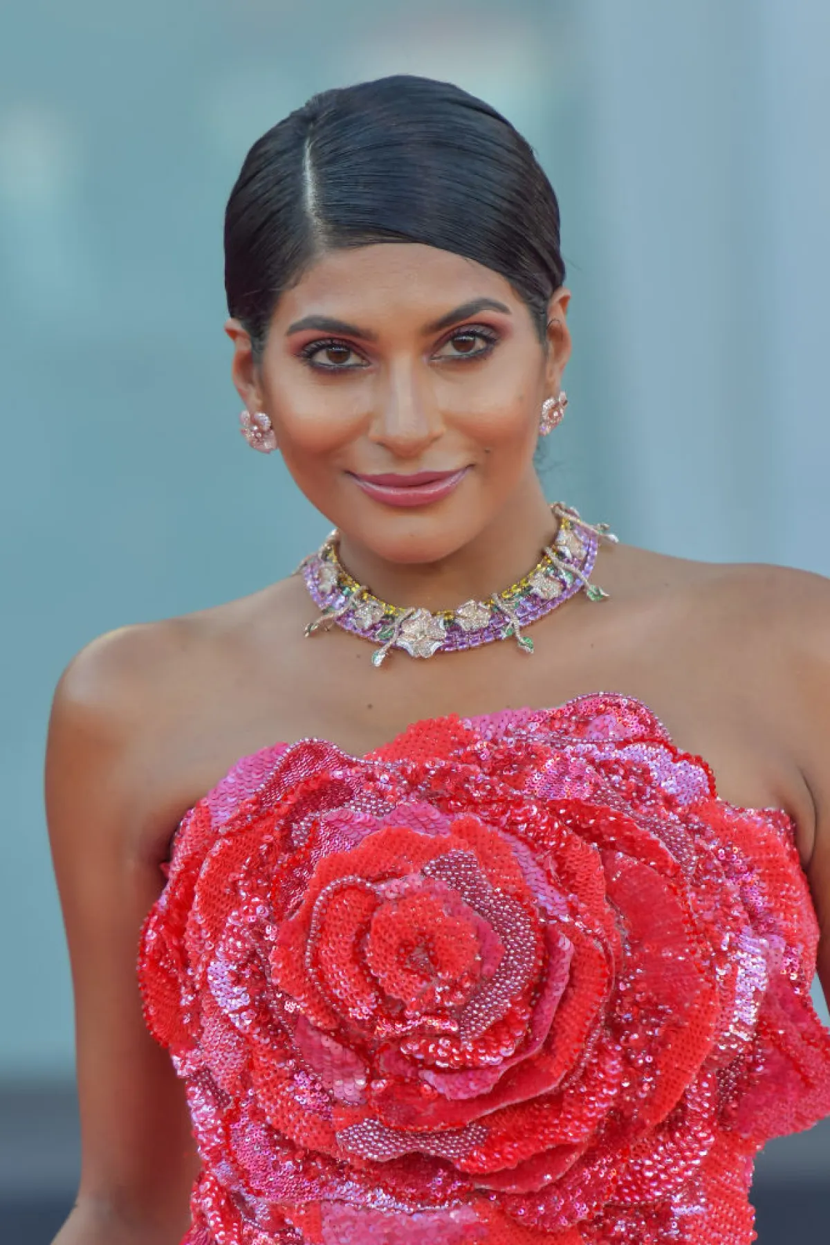 مهرجان فينيسيا السينمائي 80، المؤثرة الهندية  (مصدر الصورة Dominique Charriau/ WireImage/ Getty Images)