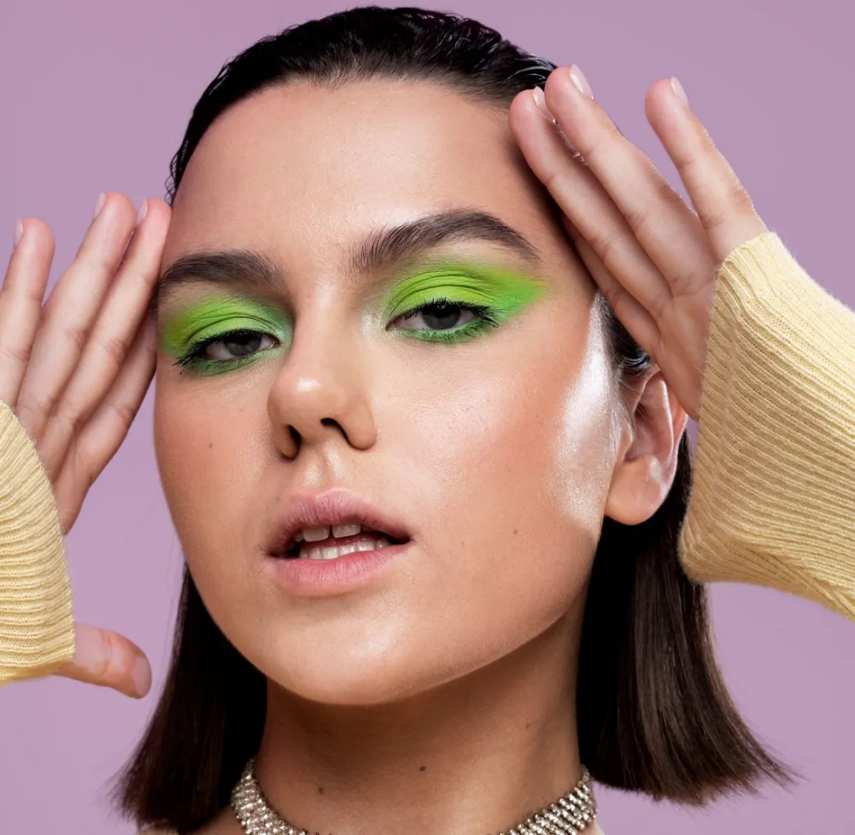 أفكار مكياج باللون الأخضر