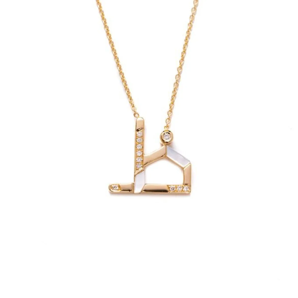 قلادة ذهب حرف ظ من شارمالينا Charmaleena