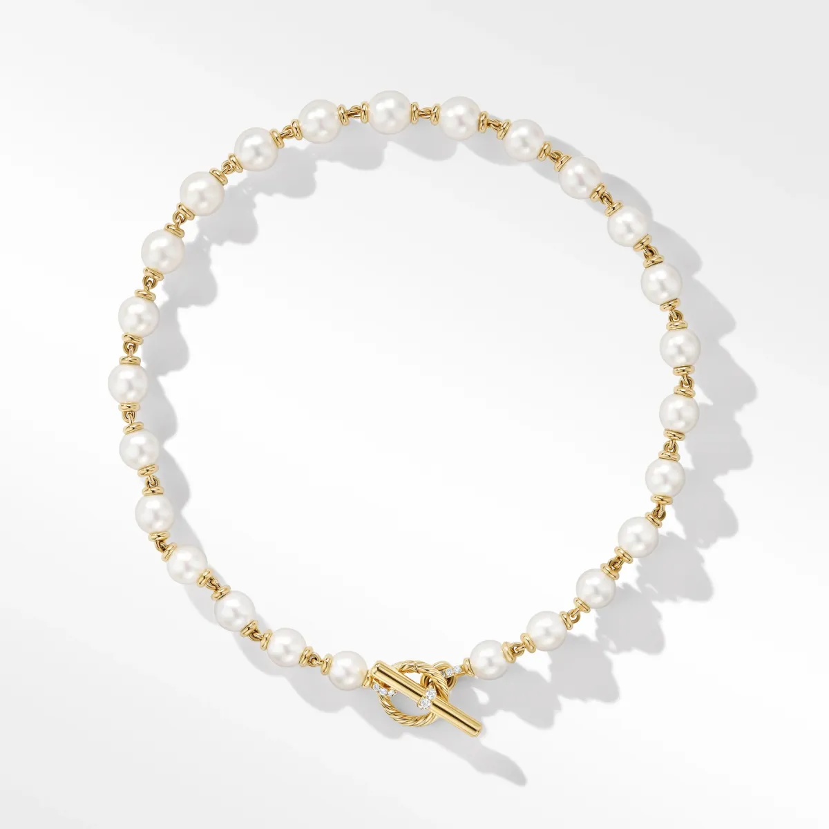 أقراط Pearl Linked من ماركة David Yurman