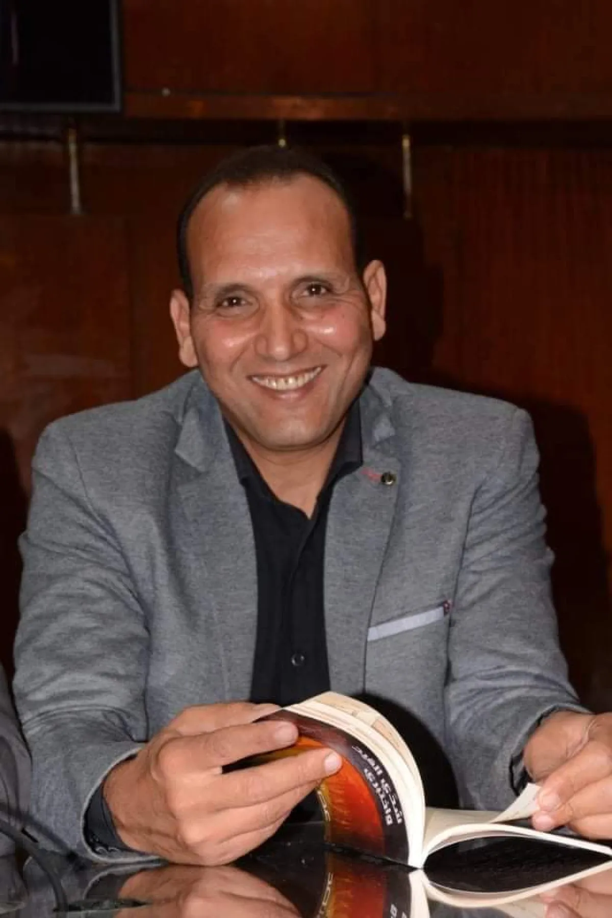 الشاعر والأديب عصام بدر