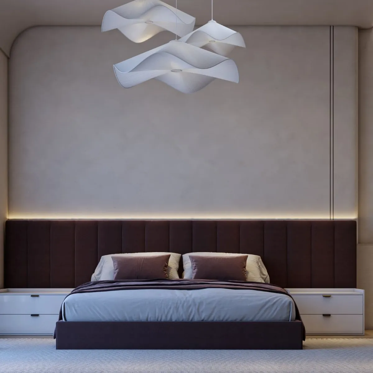 الجبس يكسو الجدار خلف سرير الزوجية