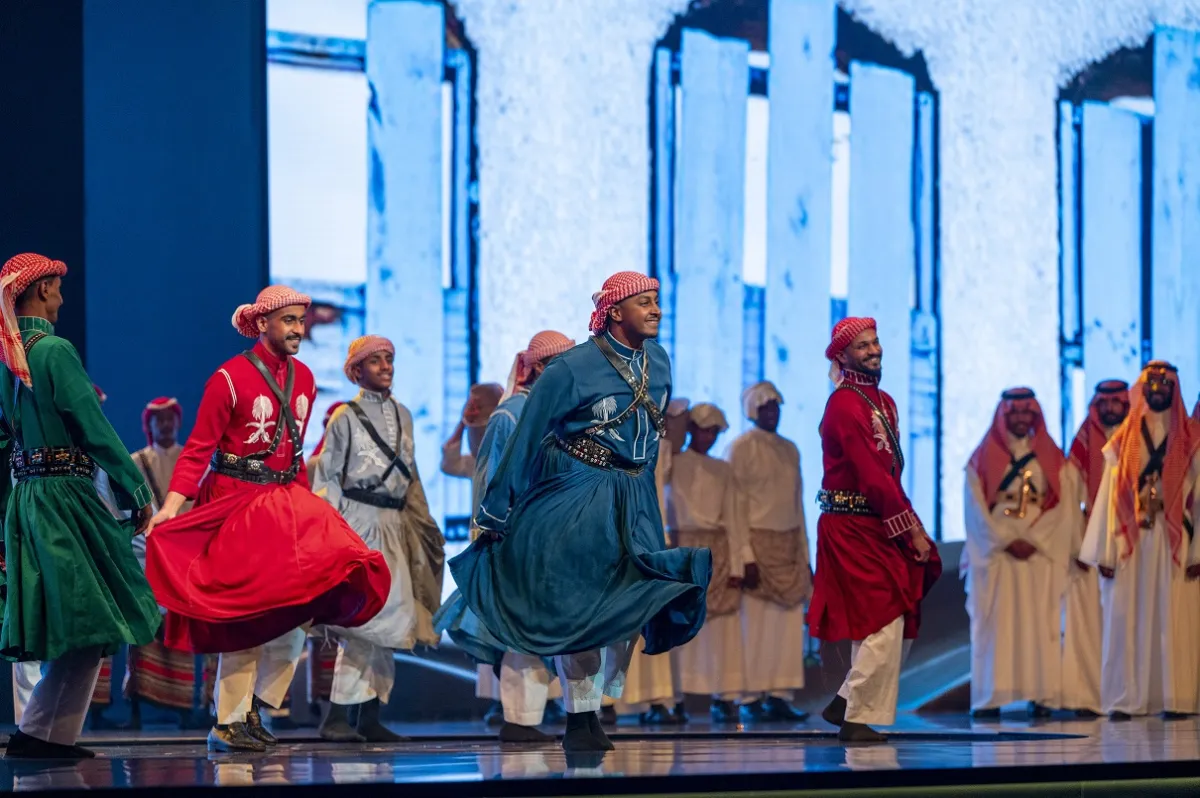 لوحات وعروض فنية ثقافية تخللها الحفل