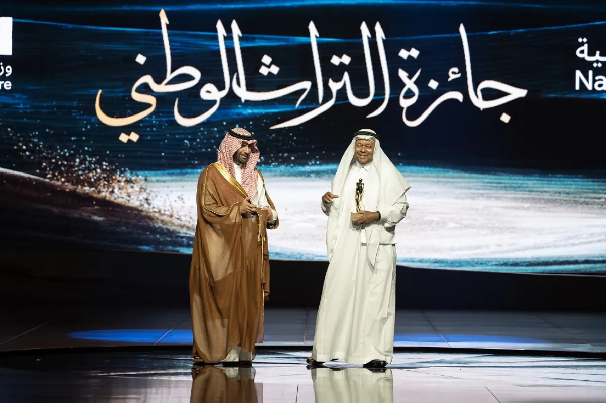 د. عبدالله مصري يفوز بجائزة التراث الوطني