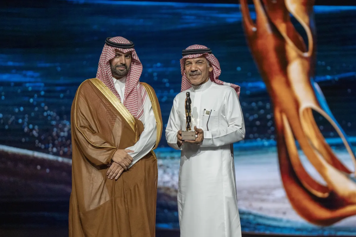 الفنان إبراهيم الحساوي يفوز بجائزة الأفلام