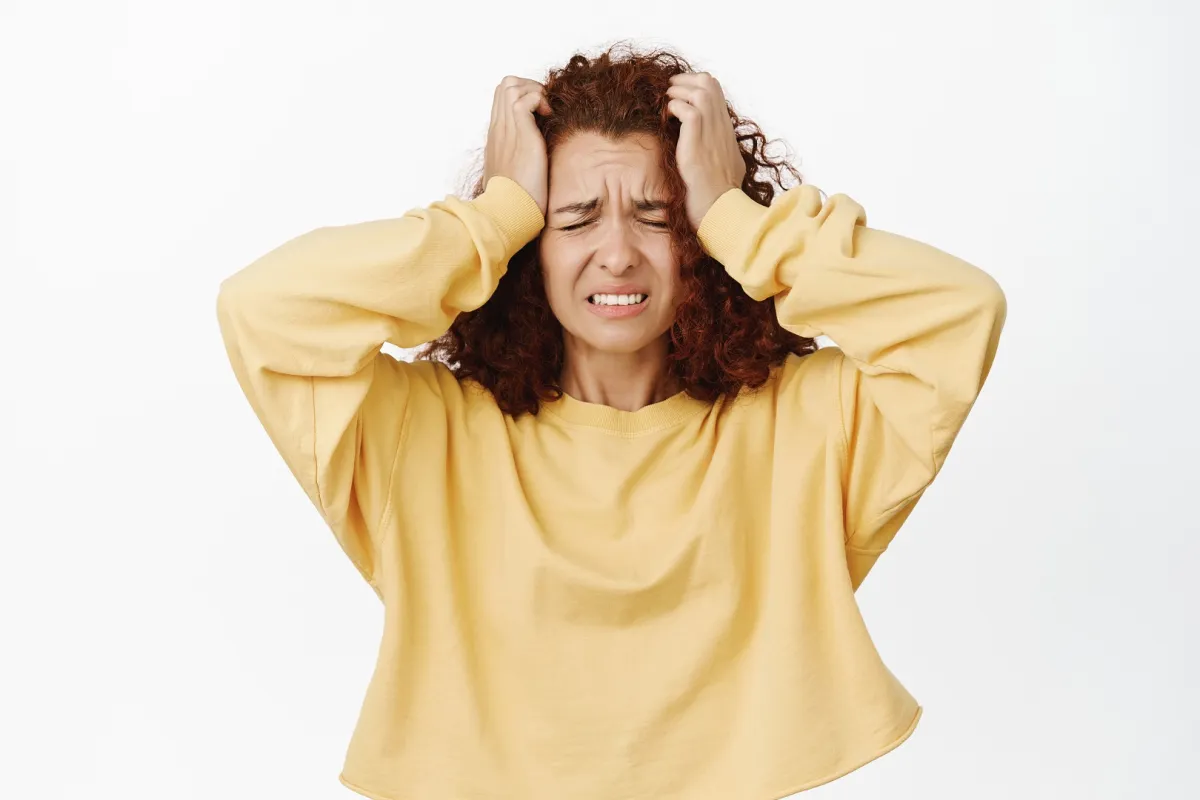 يواجه الشخص البالغ المصاب باضطراب فرط الحركة ونقص الانتباه مشاكل في المهارات التنظيمية (المصدر: Freepik)