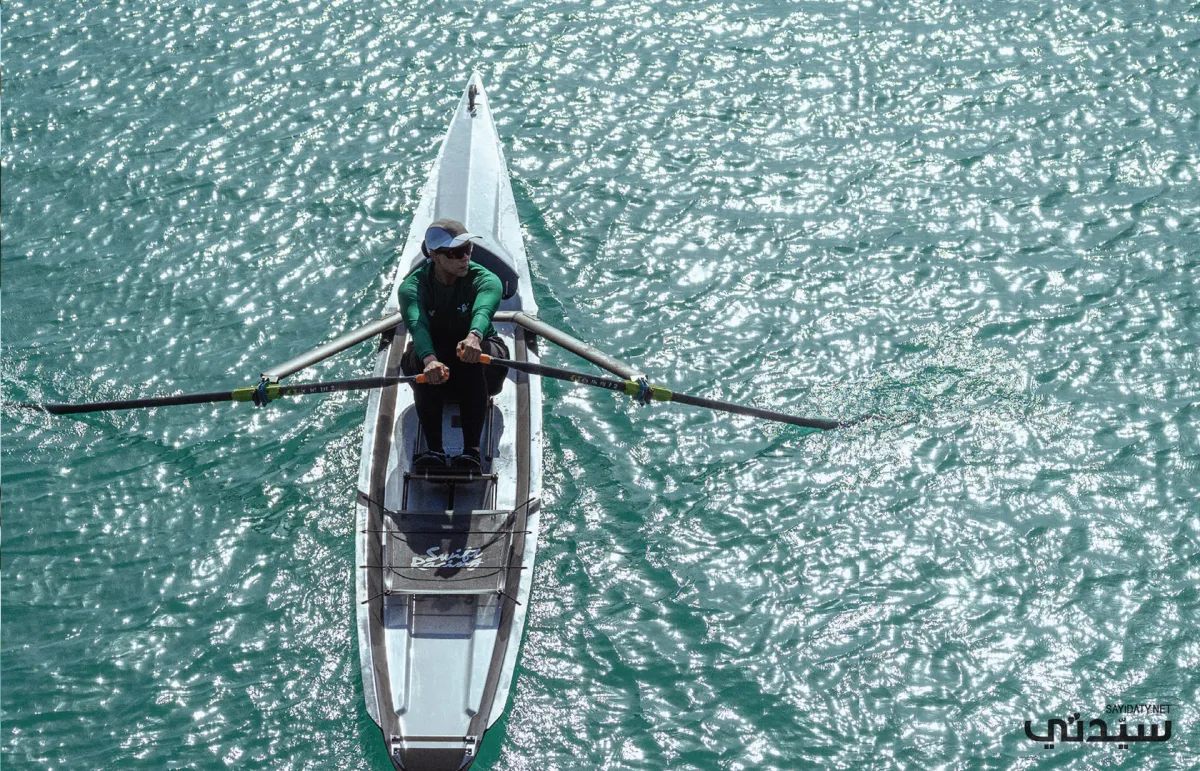 فاتن مرزا لاعبة رياضة تجديف سعودية