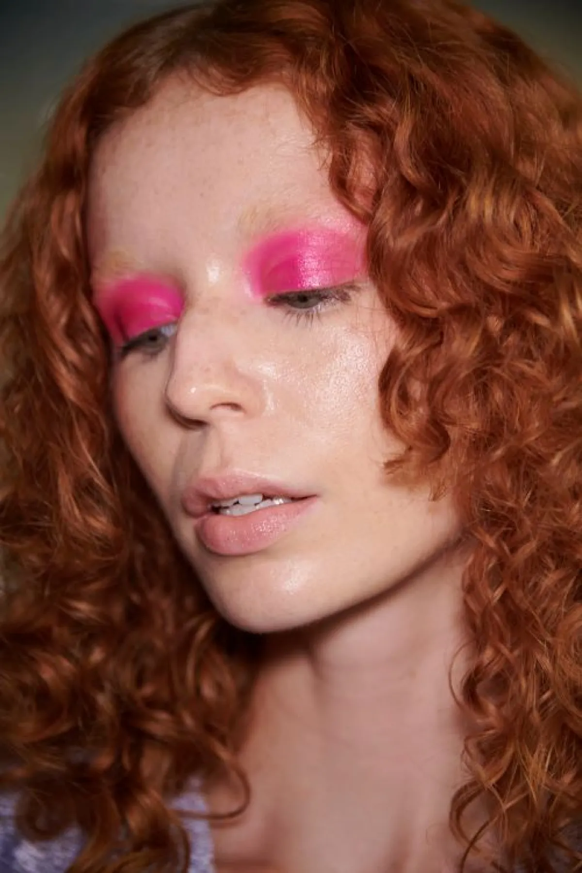 تطبيق مكياج