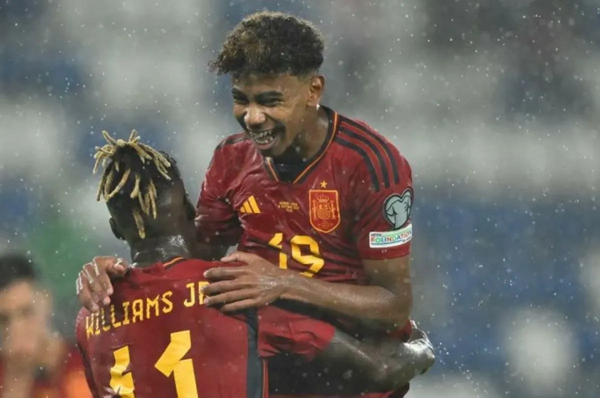 لامين يامال يصبح أصغر لاعب في تاريخ منتخب إسبانيا