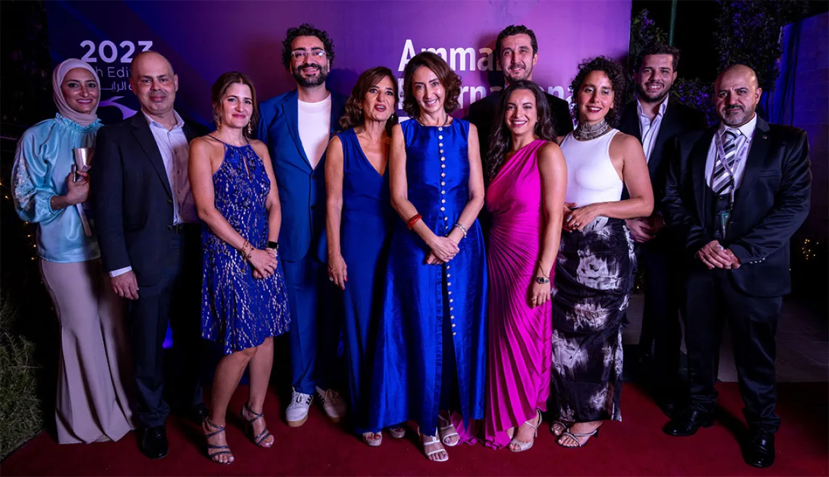 الأميرة ريم علي، مع مديرة المهرجان ندى دوماني، وفريق المهرجان