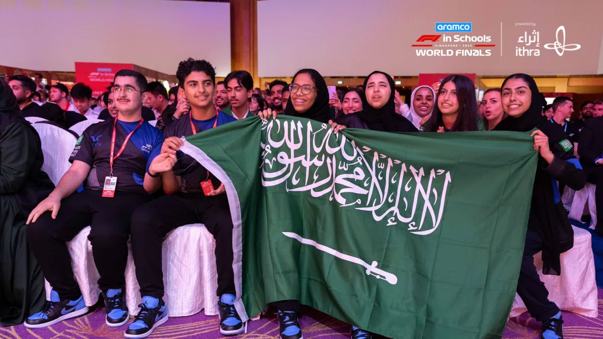 الفريق السعودي المشارك. الصورة من الحساب الرسمي لـF1inschoolsKsa على منصة x