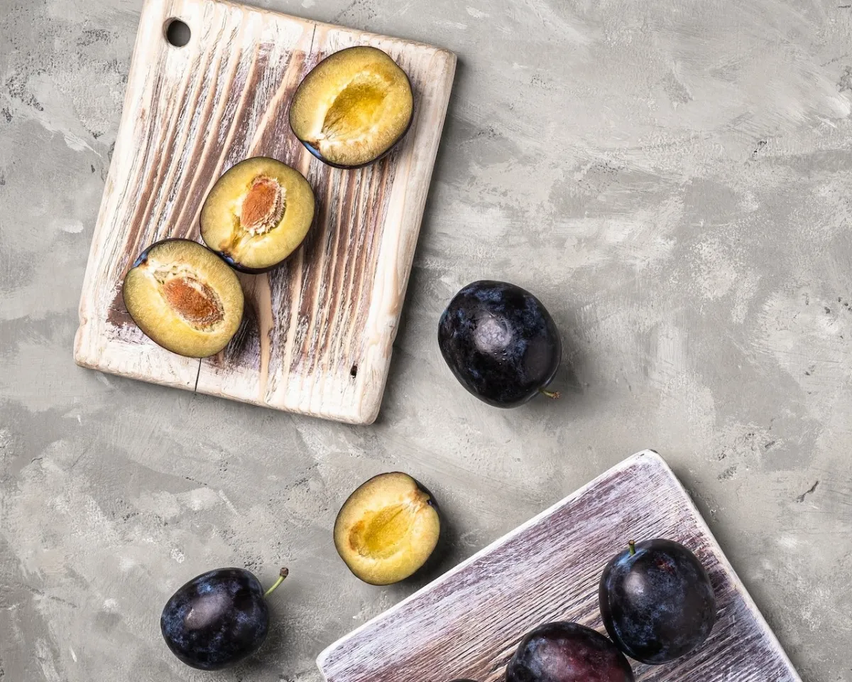 فوائد البرقوق لا تُثمن.. زوّدي جسمك بجرعة من مضادات الأكسدة (المصدر: pexels)