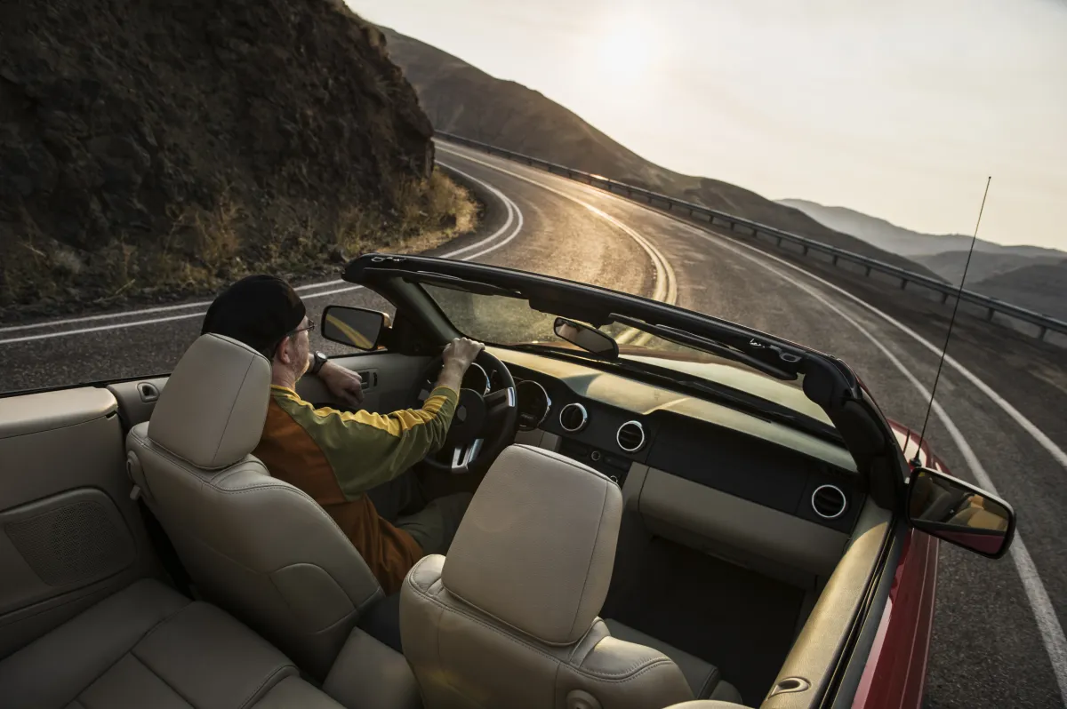 السيارات المكشوفة