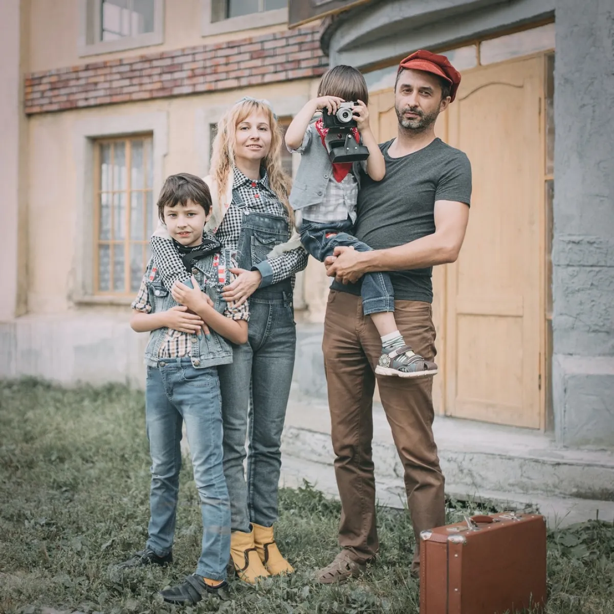 الانفتاح على العالم وتحقيق التفاهم والاحترام في العلاقات الأسرية